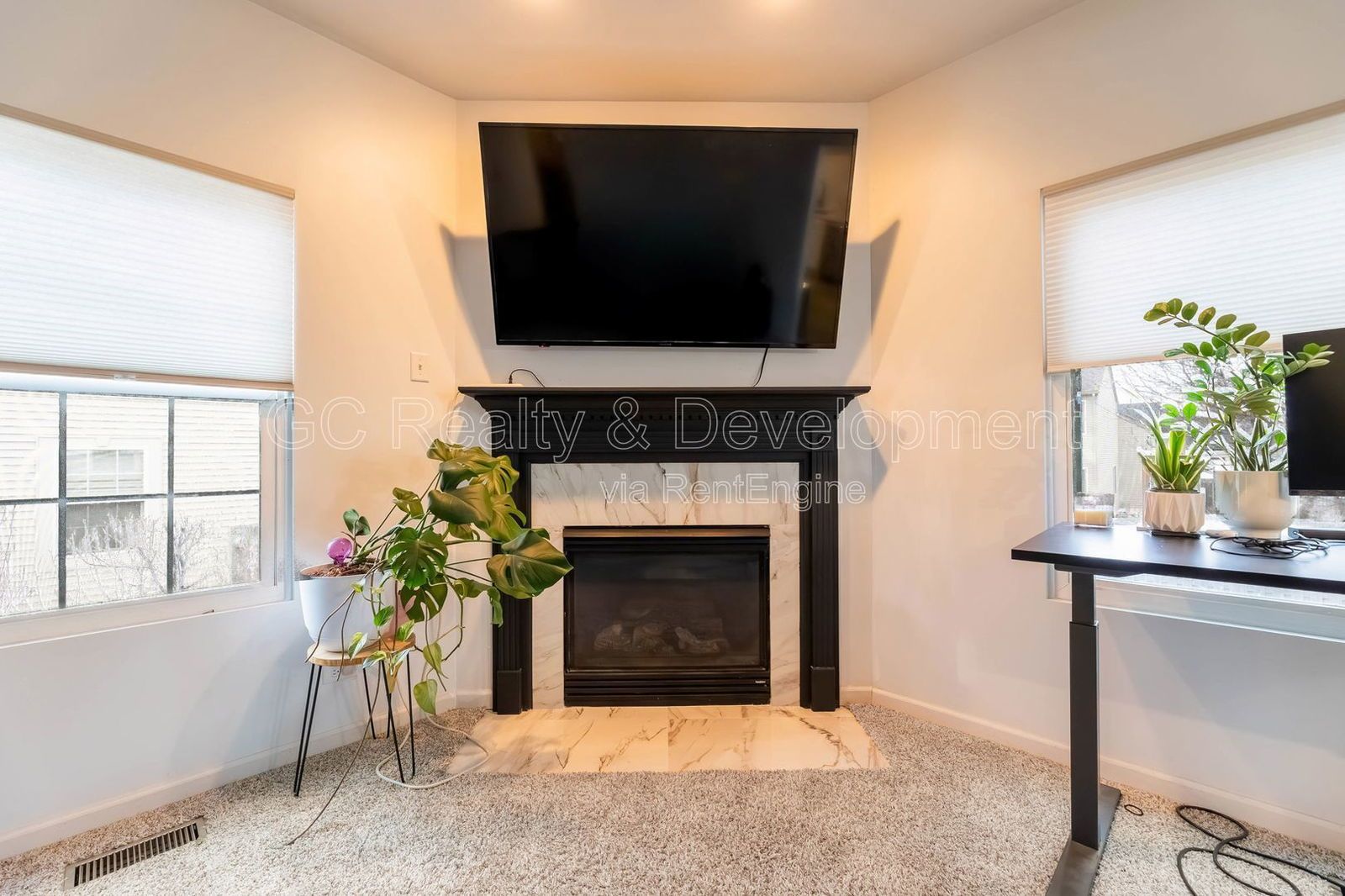 *** 2 BDRM - 2 BTH / PET FRIENDLY / ATTACHED GARAGE / REAR PATIO W  BALCONY *** property image