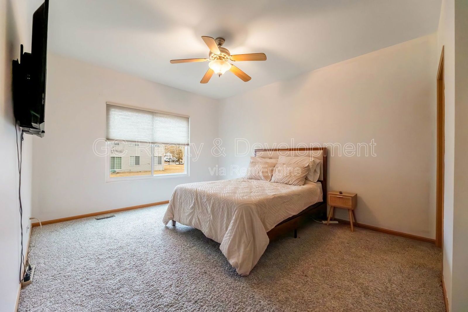 *** 2 BDRM - 2 BTH / PET FRIENDLY / ATTACHED GARAGE / REAR PATIO W  BALCONY *** property image