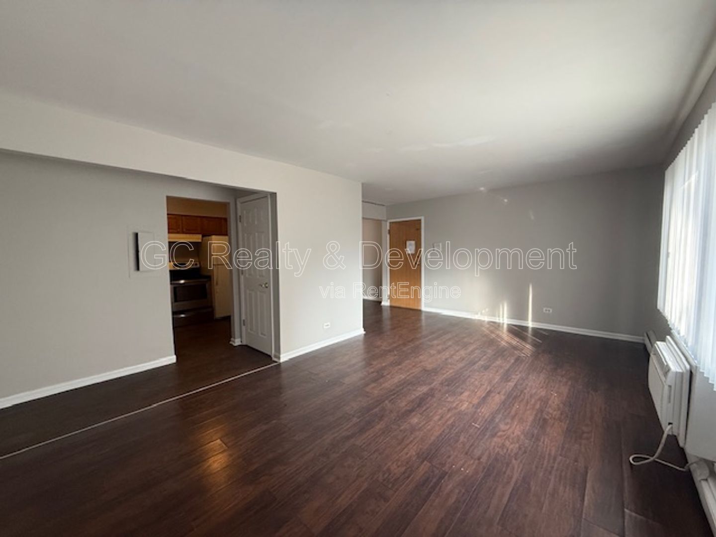 *** 2 BDRM / ONLY PAY ELECTRIC / LAUNDRY ON SITE / PARKING INCL *** property image