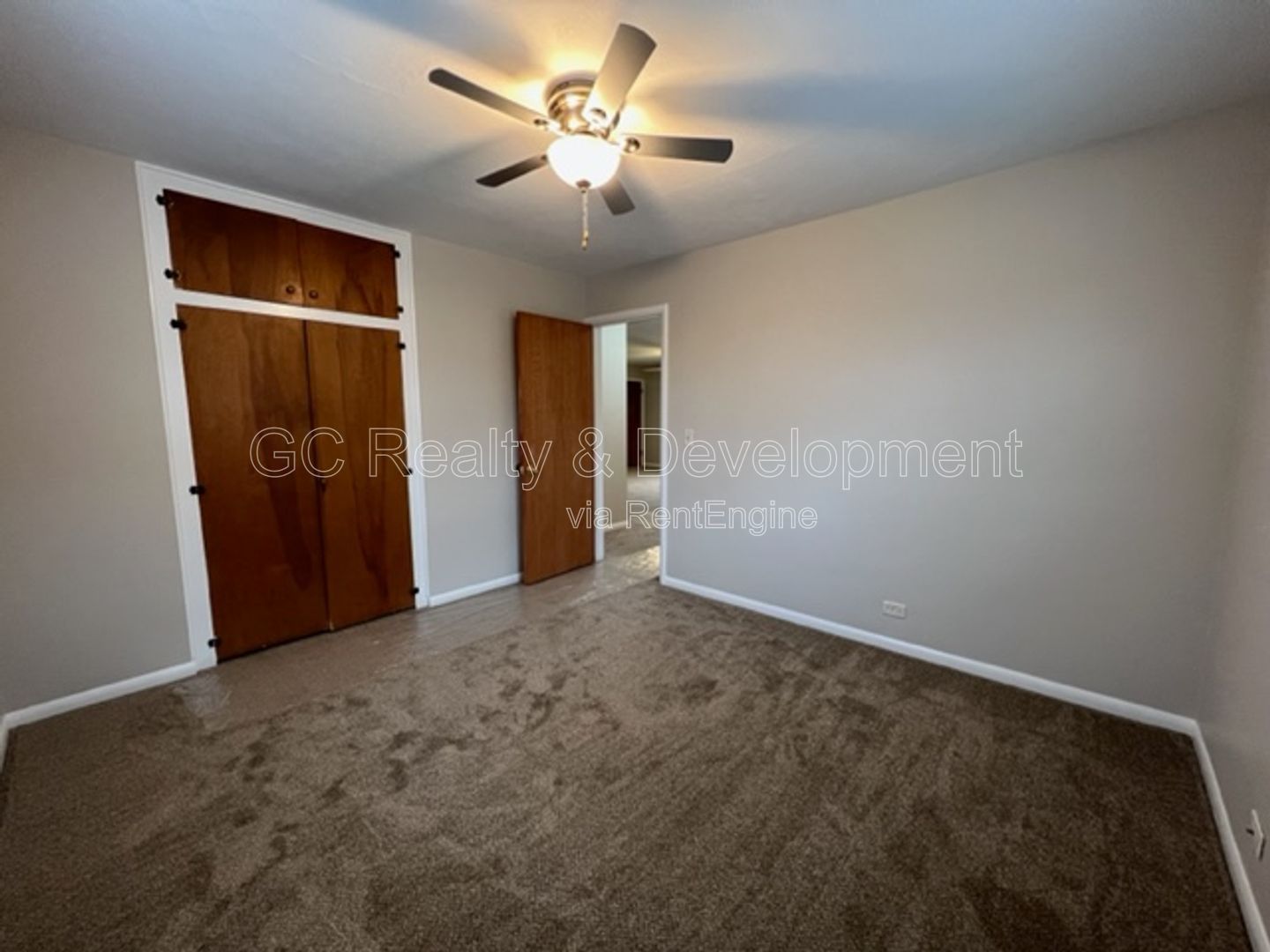 *** UPDATED / 2 BDRM - 1 BTH / APPL INCL / NEW CARPET / FRESH PAINT / LAUNDRY IN UNIT *** property image