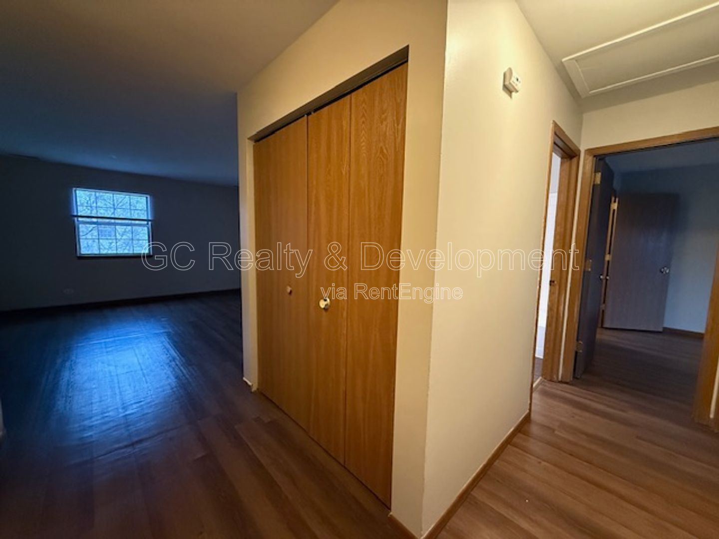 *** 2 BDRM / LAUNDRY IN UNIT / ATTACHED GARAGE / STORAGE / BALCONY *** property image