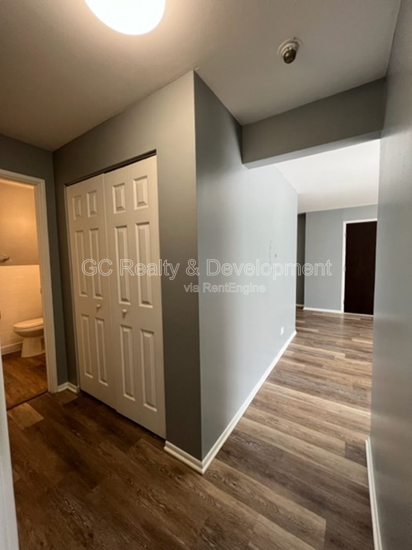 *** COMING SOON 4/15/26! / HEAT INCL / LARGE 1 BEDROOM / PAY ELECTRIC ONLY / LAUNDRY ON SITE *** property image