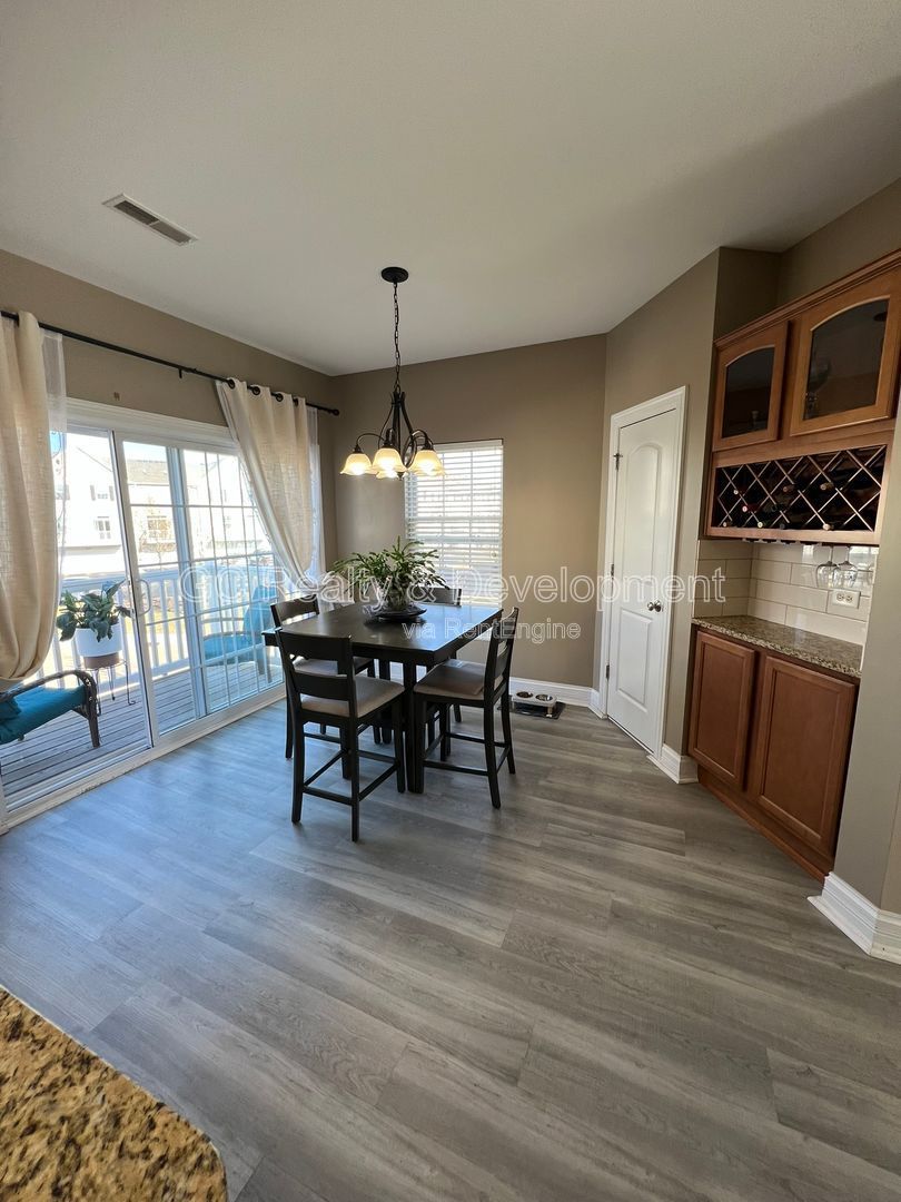 *** COMING SOON 5/15/26! / 3 BDRM - 2.5 BTH / FIN BSMT / SS APPL / LRG CLOSETS / CLUBHOUSE ACCESS *** property image