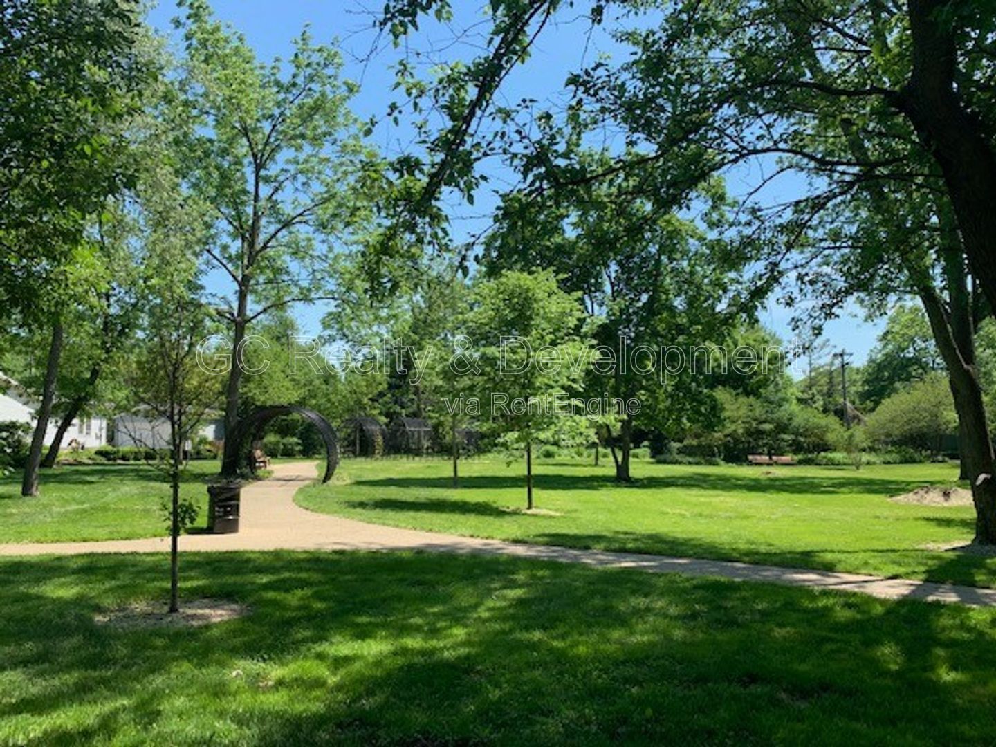 *** COMING SOON 4/15/26! / 1ST FLOOR / 2 BDRM / TENATN PAYS ELECTRIC ONLY / W&D ON SITE /  PET FRIENDLY / PARKING INCL *** property image