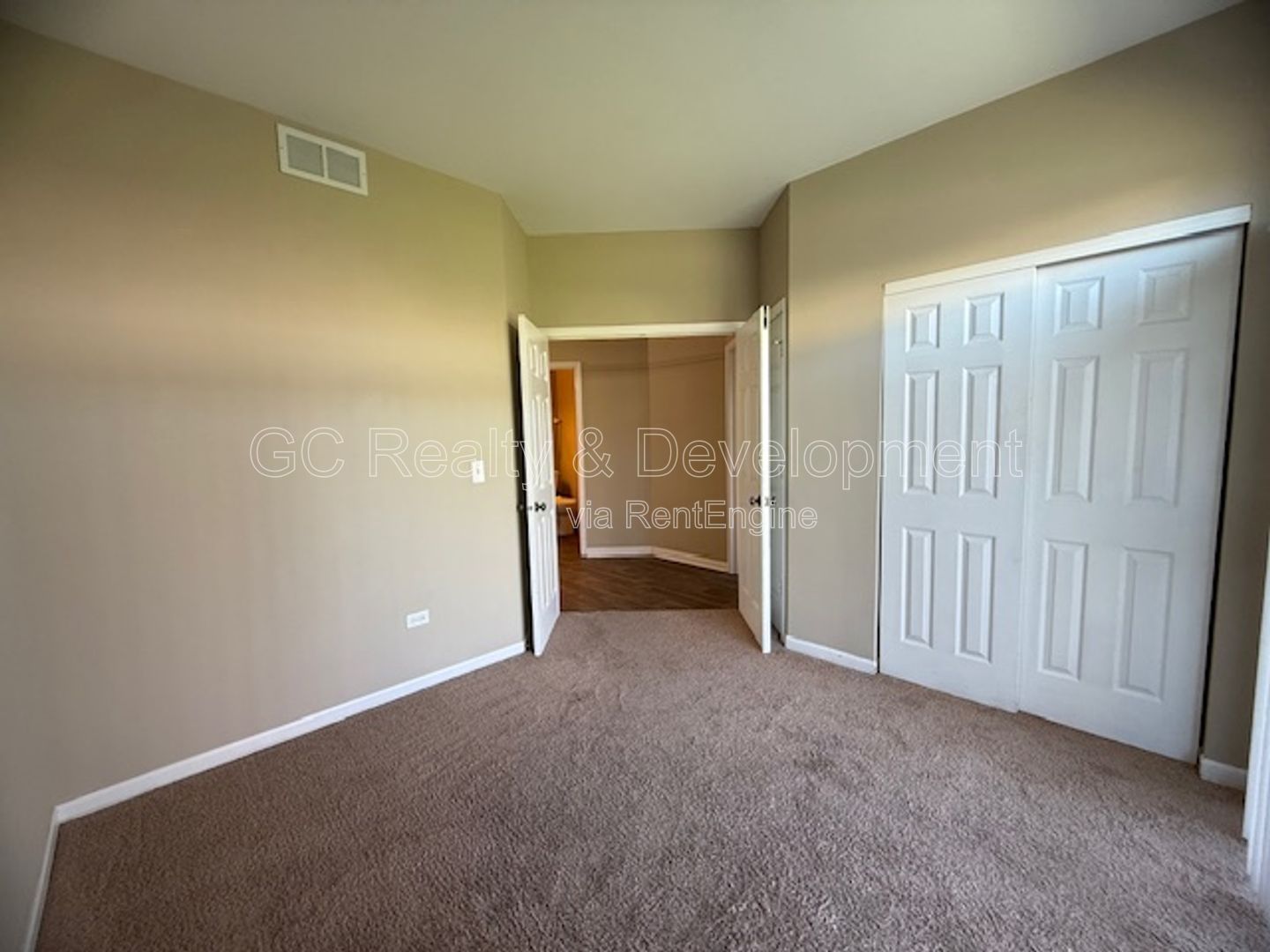 *** MOVE-IN SPECIAL / 2 BDRM - 2.5 BTH DUPLEX / PET FRIENDLY / ATTACHED GARAGE / IN-UNIT LAUNDRY / CENTRAL AC *** property image