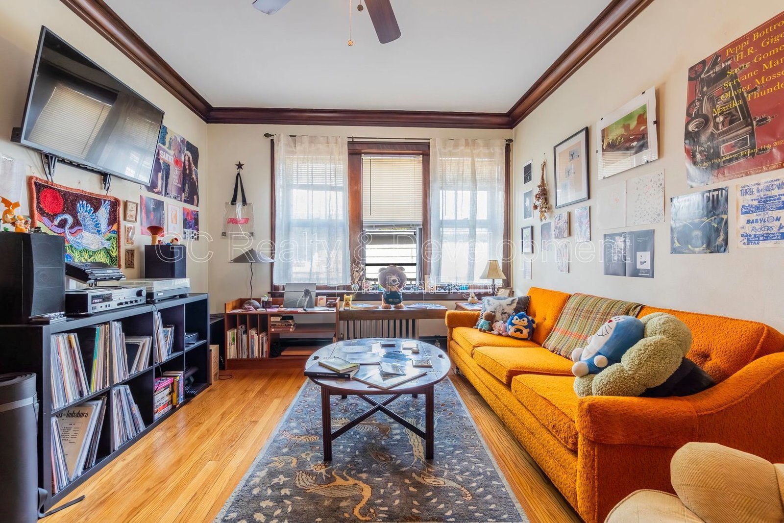 *** 7/1 MOVE IN / OLD IRVING PARK / LRG CLOSETS / PARKING INCL / UPDATED / SS APPL / ON SITE LAUNDRY *** property image