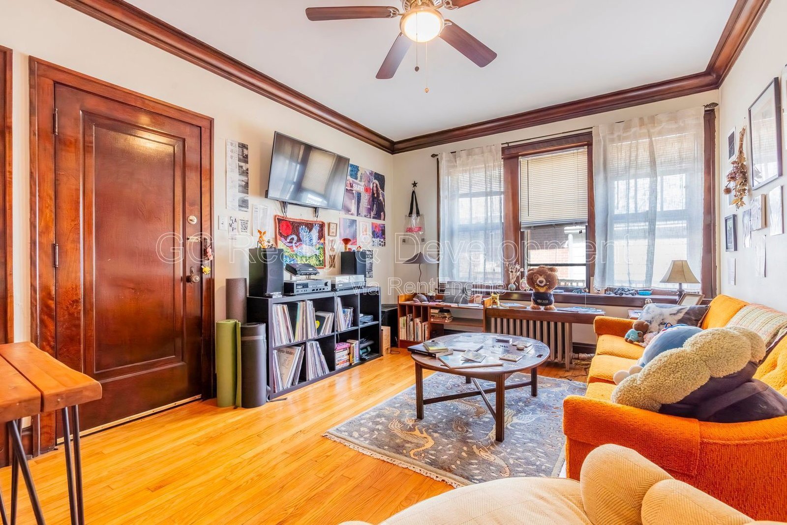 *** 7/1 MOVE IN / OLD IRVING PARK / LRG CLOSETS / PARKING INCL / UPDATED / SS APPL / ON SITE LAUNDRY *** property image