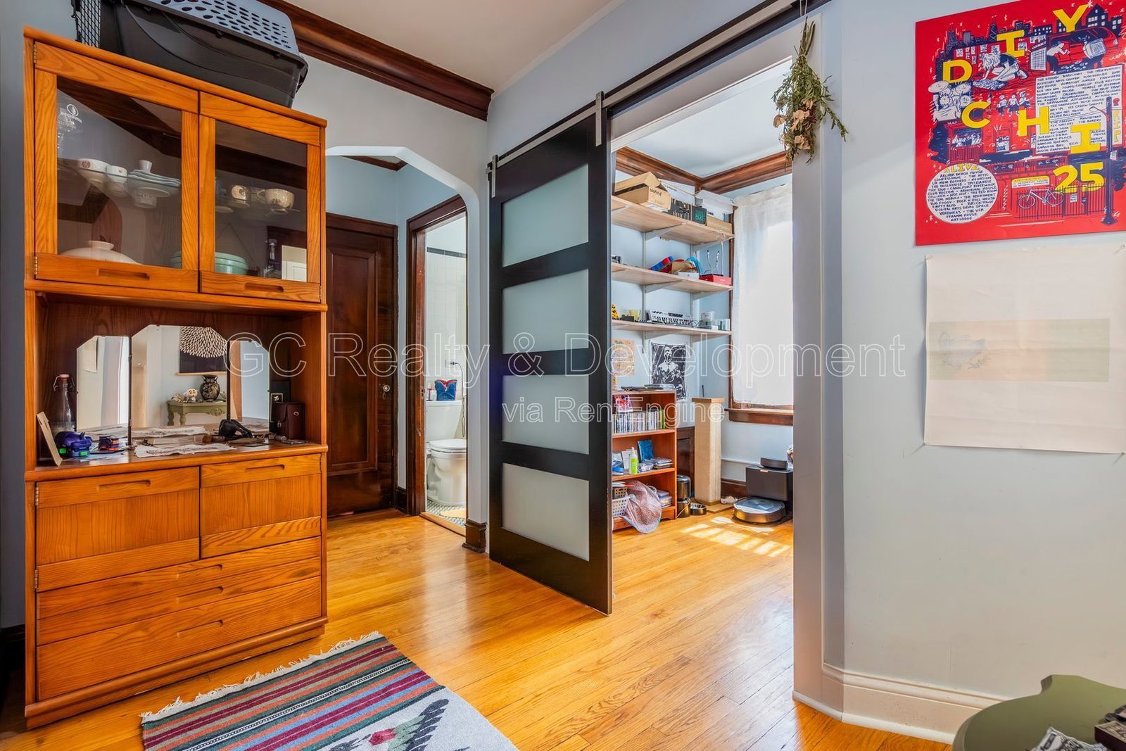 *** 7/1 MOVE IN / OLD IRVING PARK / LRG CLOSETS / PARKING INCL / UPDATED / SS APPL / ON SITE LAUNDRY *** property image