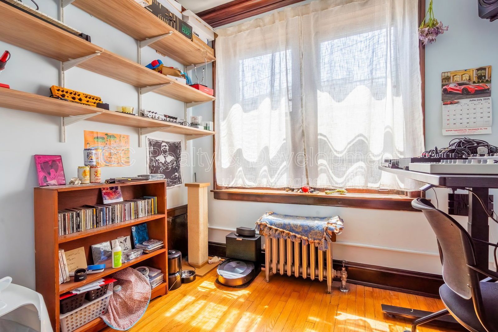*** 7/1 MOVE IN / OLD IRVING PARK / LRG CLOSETS / PARKING INCL / UPDATED / SS APPL / ON SITE LAUNDRY *** property image