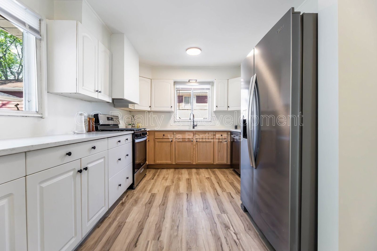 *** 4 BDRM / CENTRAL AC / ATTACHED GARAGE / LAWN CARE INCL / PET FRIENDLY *** property image