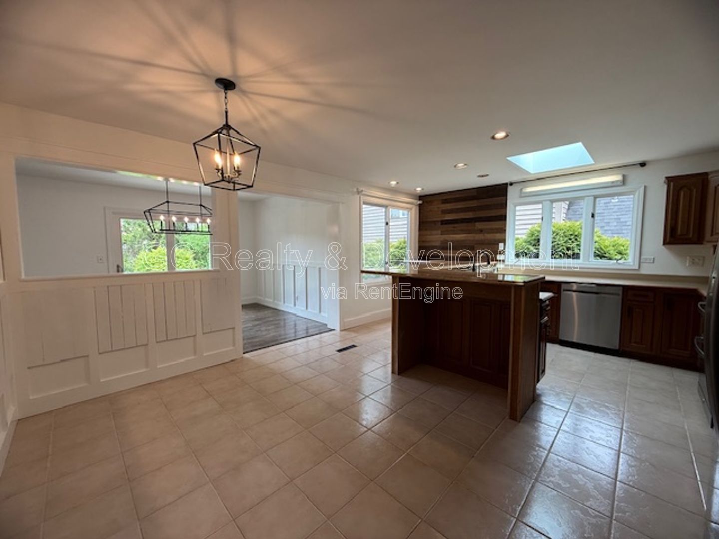 *** 4 BDRM - 2 BTH / FINISHED BSMT / PET FRIENDLY / UPDATED THROUGHOUT / FENCED YARD *** property image