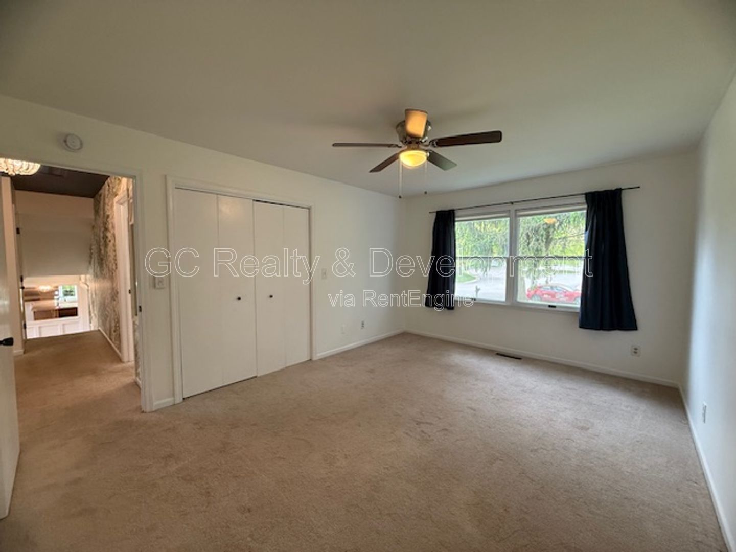 *** 4 BDRM - 2 BTH / FINISHED BSMT / PET FRIENDLY / UPDATED THROUGHOUT / FENCED YARD *** property image