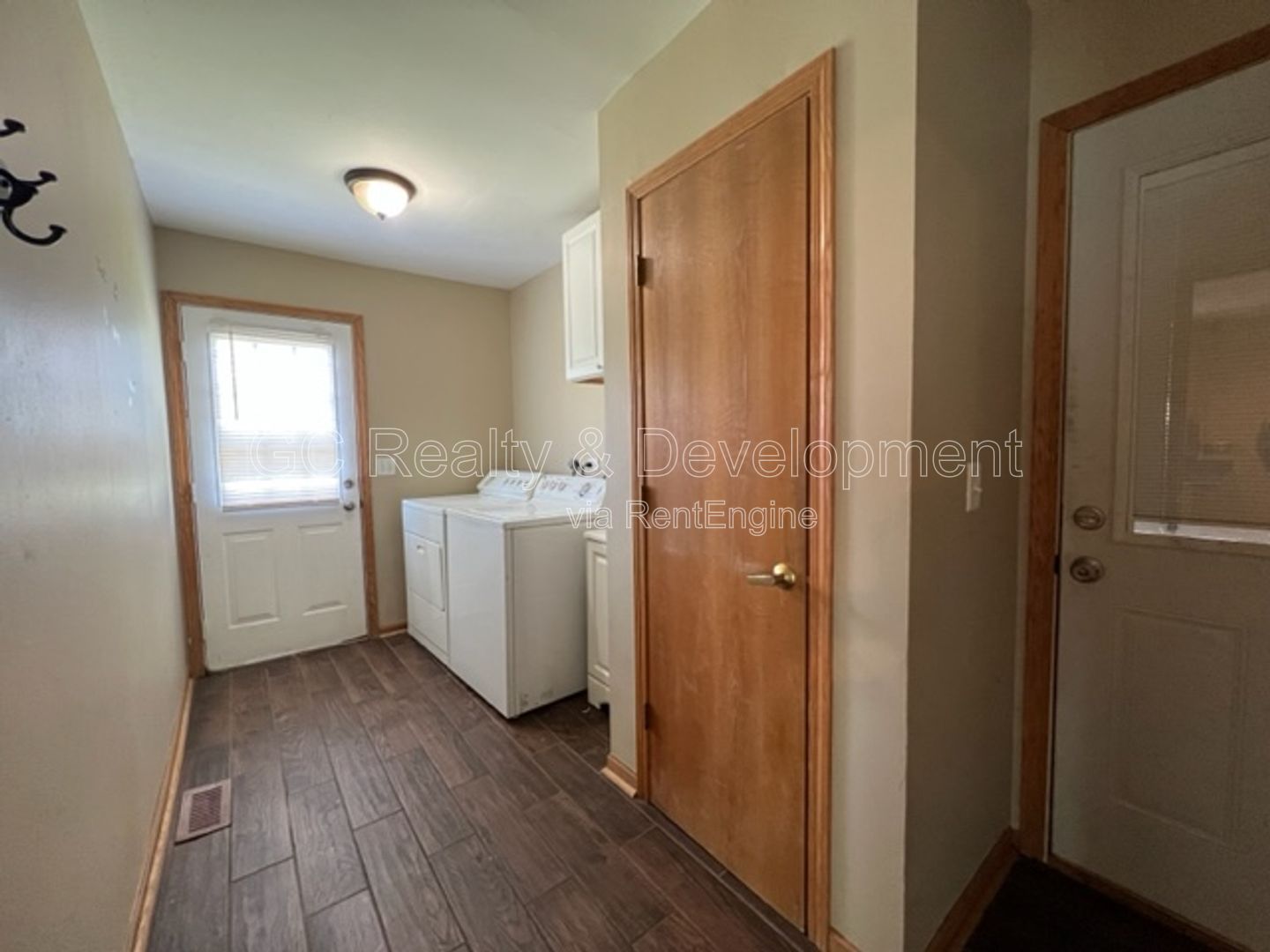 *** COMING SOON 7/15/26! / 4 BDRM / 3.5 BTH / LARGE BACKYARD / ATTACHED GARAGE / DISTRICT 204 *** property image