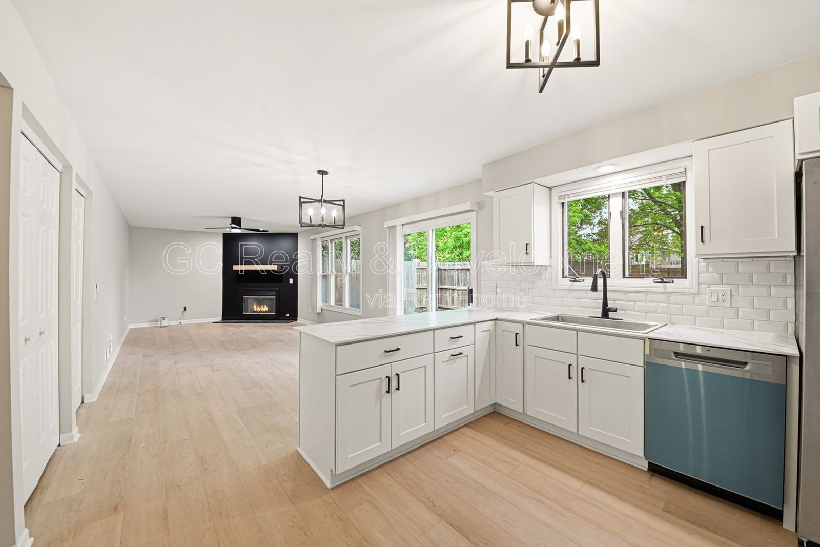*** UPDATED THROUGHOUT /  3 BDRM - 2.5 BTH / FINISHED BSMT / FENCED YARD / ATTACHED GARAGE *** property image