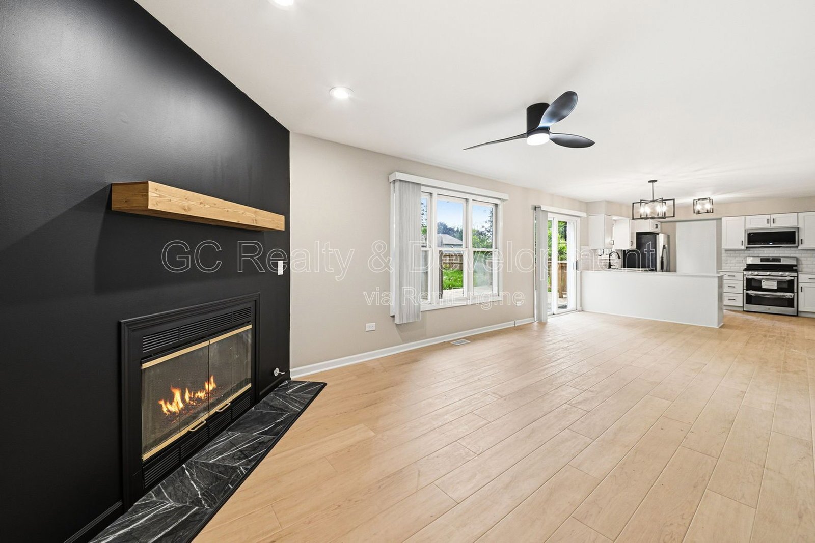 *** UPDATED THROUGHOUT /  3 BDRM - 2.5 BTH / FINISHED BSMT / FENCED YARD / ATTACHED GARAGE *** property image