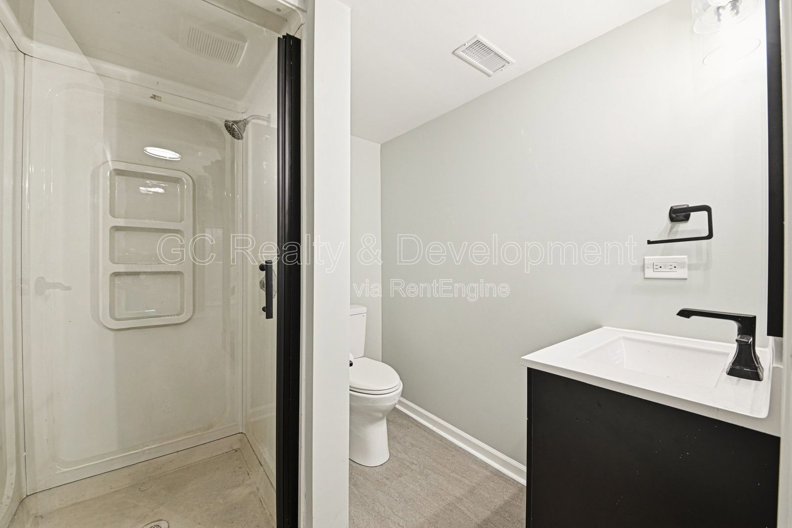 *** UPDATED THROUGHOUT /  3 BDRM - 2.5 BTH / FINISHED BSMT / FENCED YARD / ATTACHED GARAGE *** property image