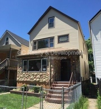 *** 3 BED / 1 BATH / GRANITE / GARAGE SPACE / FENCED BACKYARD *** property image
