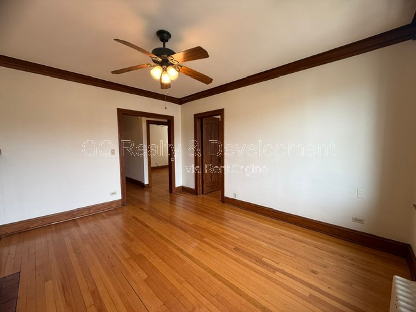 *** 2 BDRM / ONLY PAY ELECTRIC / SS APPL / LAUNDRY ON SITE *** property image