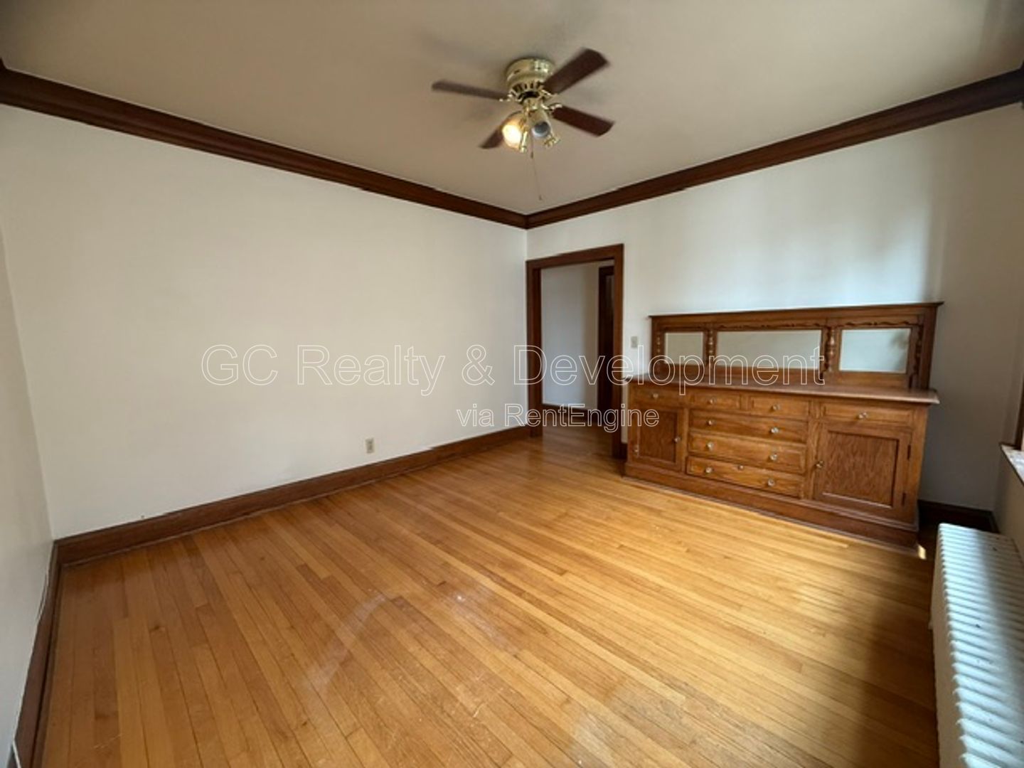*** 2 BDRM / ONLY PAY ELECTRIC / SS APPL / LAUNDRY ON SITE *** property image