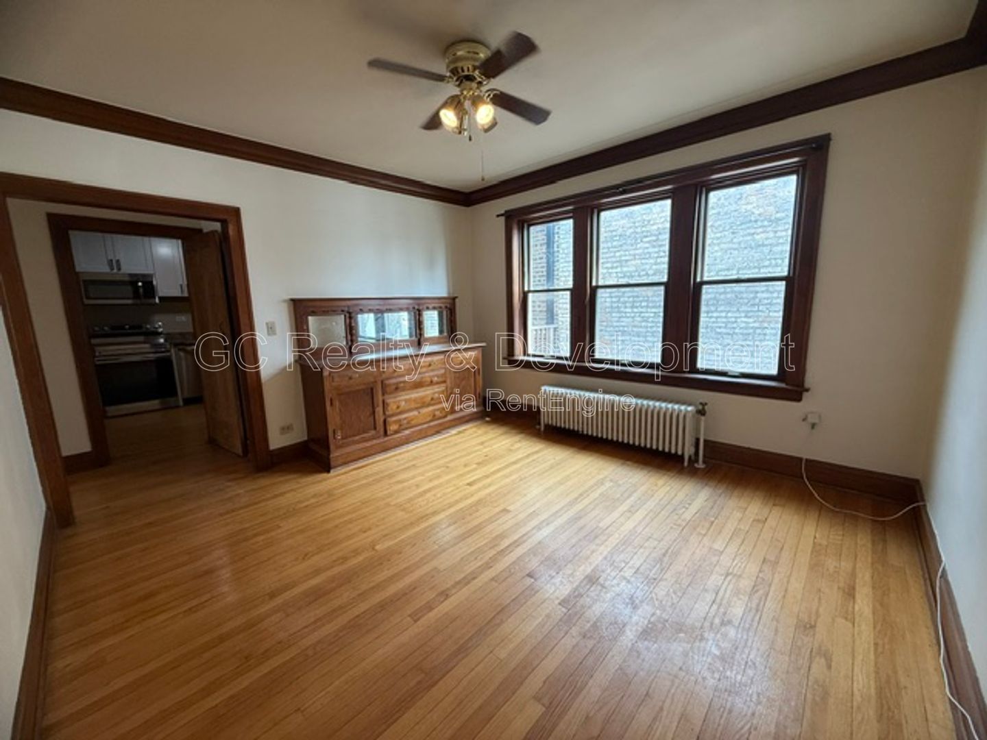 *** 2 BDRM / ONLY PAY ELECTRIC / SS APPL / LAUNDRY ON SITE *** property image