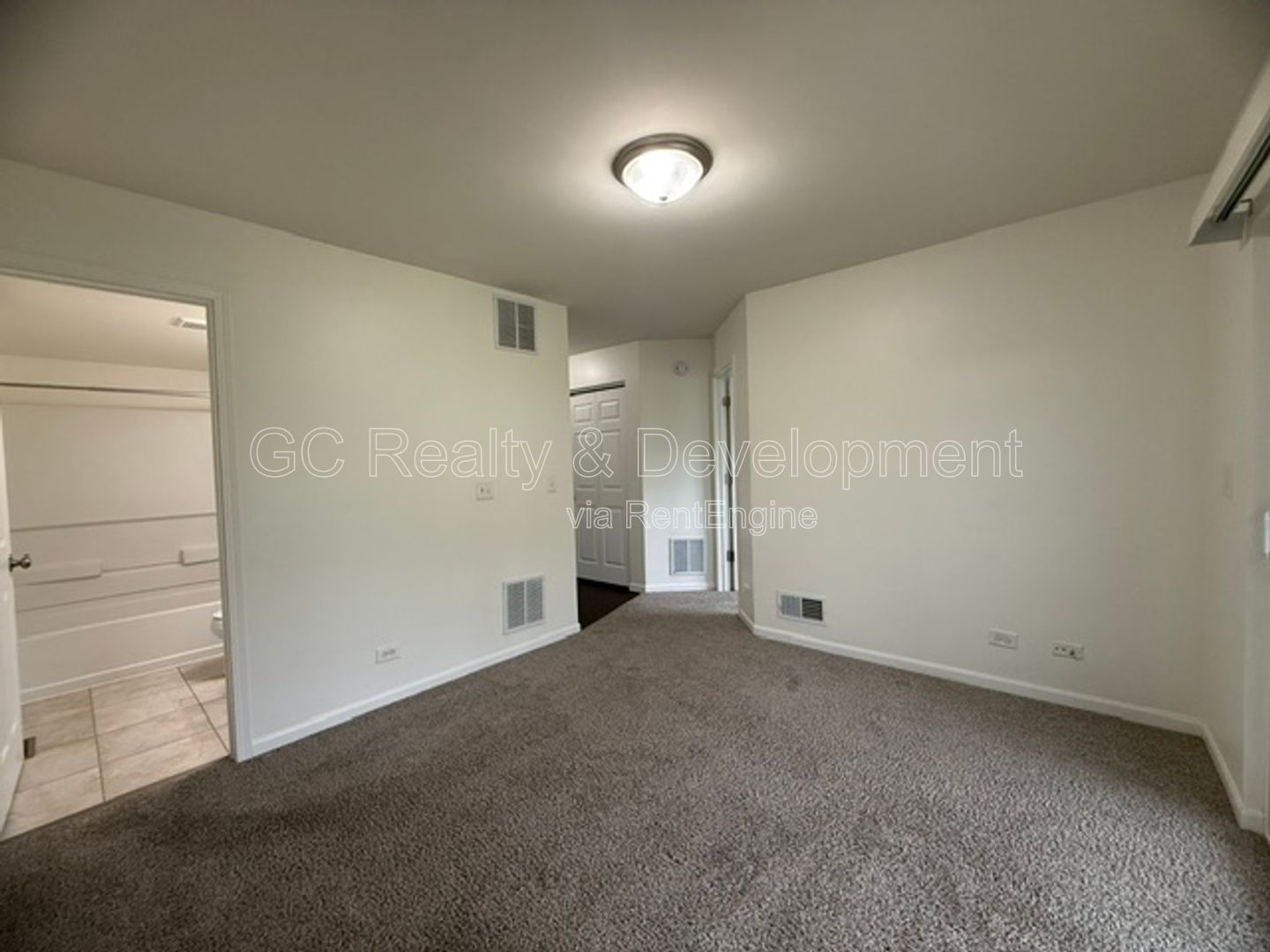 *** NEWER CONSTRUCTION / 2 BDRM - 2 BTH / PET FRIENDLY / CENTRAL AC / ATTACHED GARAGE *** property image