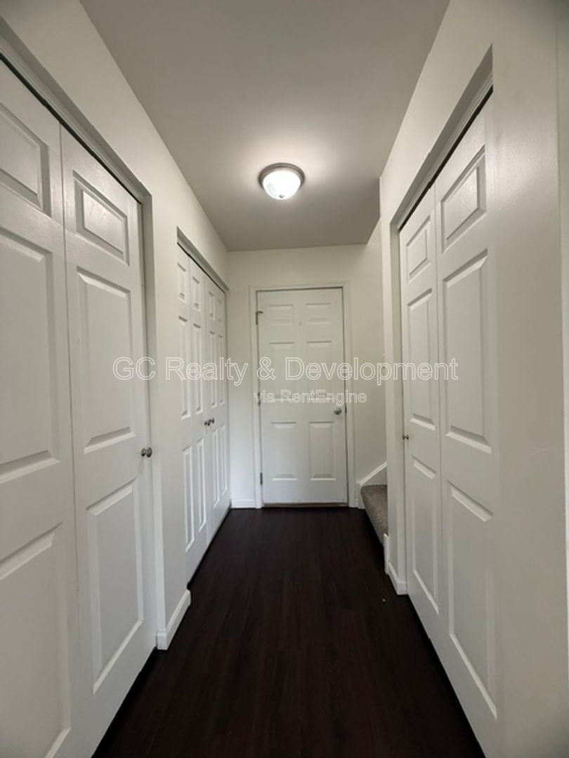 *** NEWER CONSTRUCTION / 2 BDRM - 2 BTH / PET FRIENDLY / CENTRAL AC / ATTACHED GARAGE *** property image