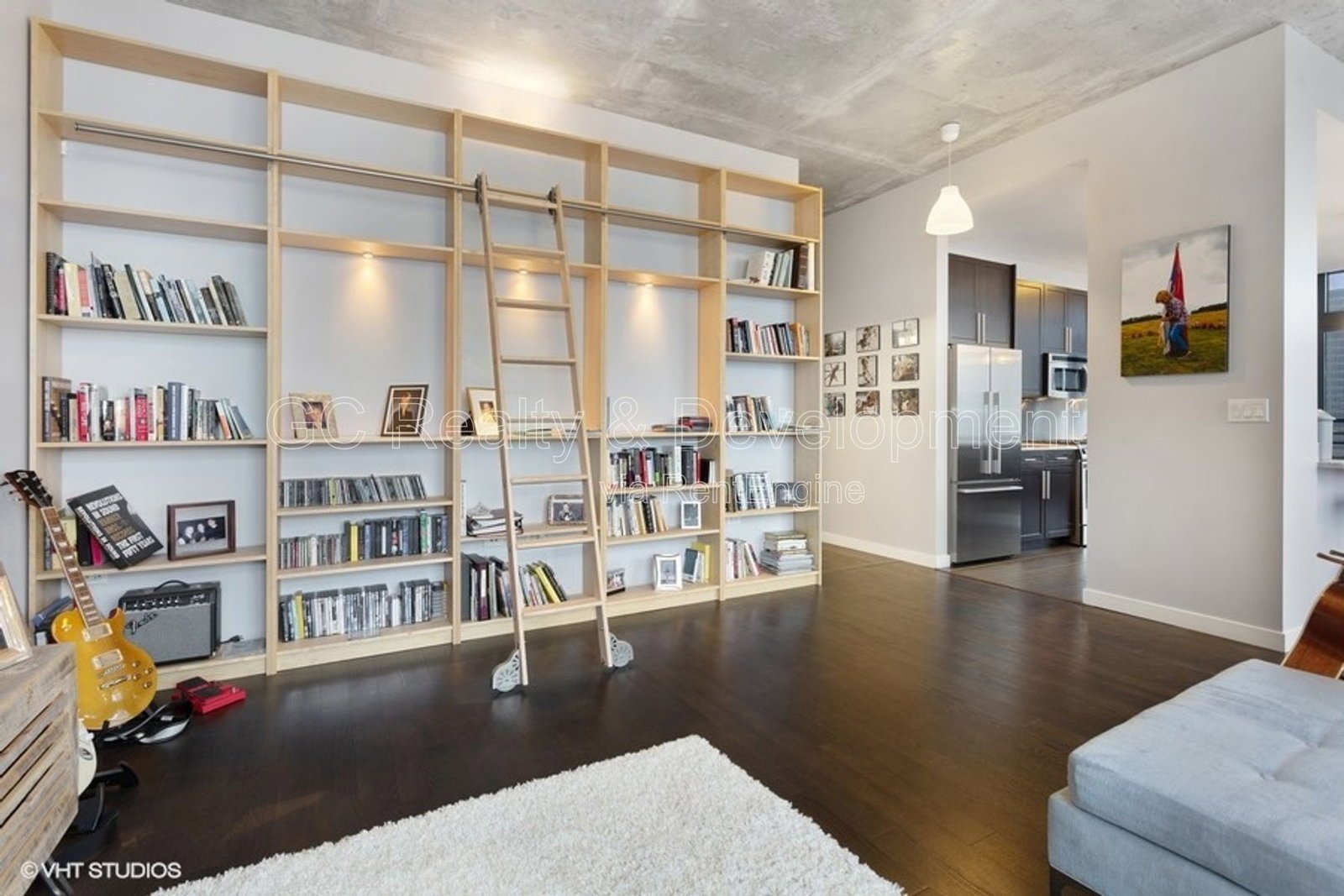 *** COMING SOON 7/01/26 / WEST LOOP / 2 BDRM - 3 BTH / PET FRIENDLY / 2 PARKING SPOTS / CABLE & STORAGE INCL *** property image