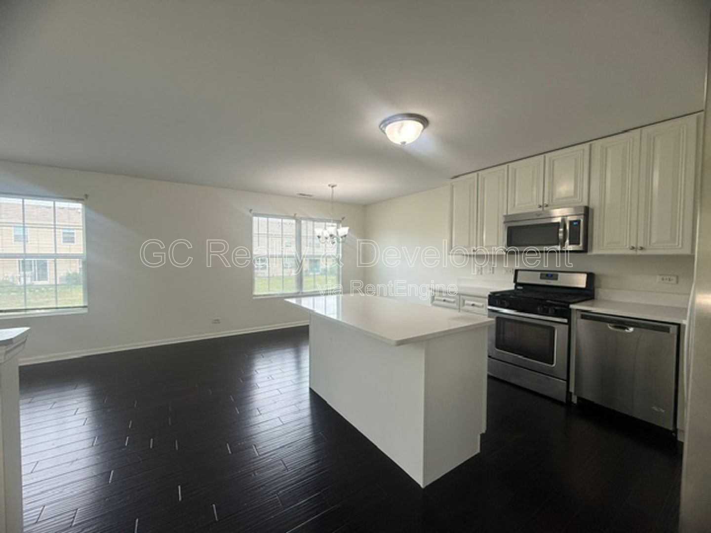 *** 2BDRM - 2BTH TOWNHOME IN TUSCANY WOODS / LOFT + FINISHED LOWER LEVEL | PET FRIENDLY property image
