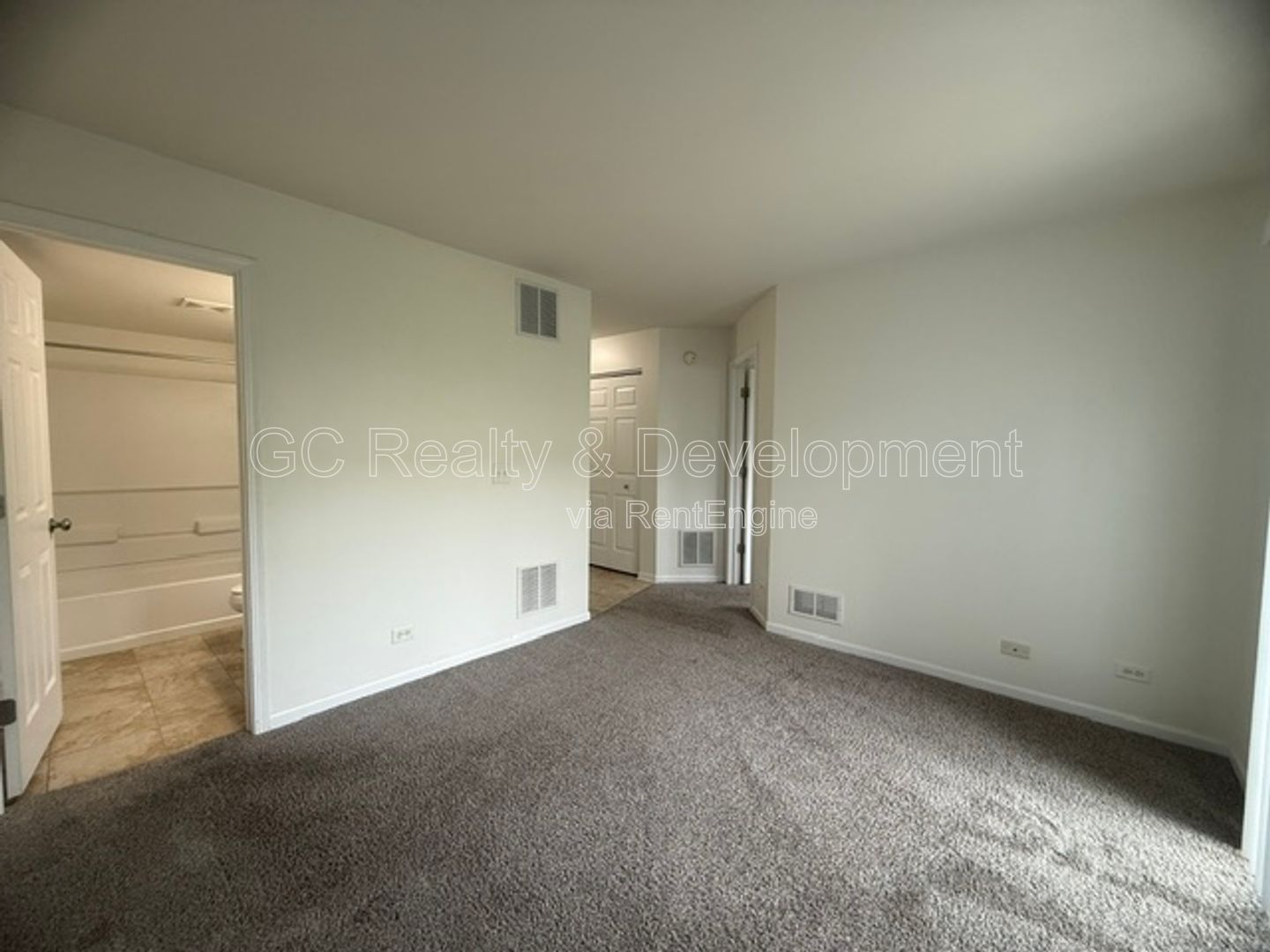 *** 2BDRM - 2BTH TOWNHOME IN TUSCANY WOODS / LOFT + FINISHED LOWER LEVEL | PET FRIENDLY property image