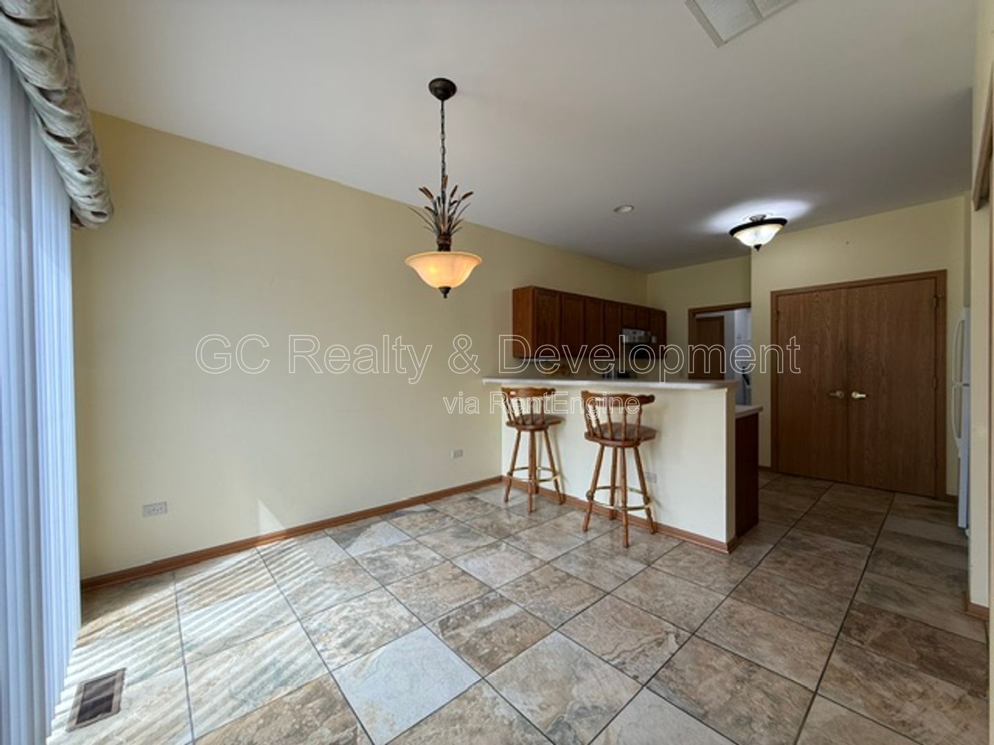 *** DEL WEBB LIFESTYLE / 2 BDRM / IN UNIT LAUNDRY / ATTACHED GARAGE / APPL INCLUDED *** property image