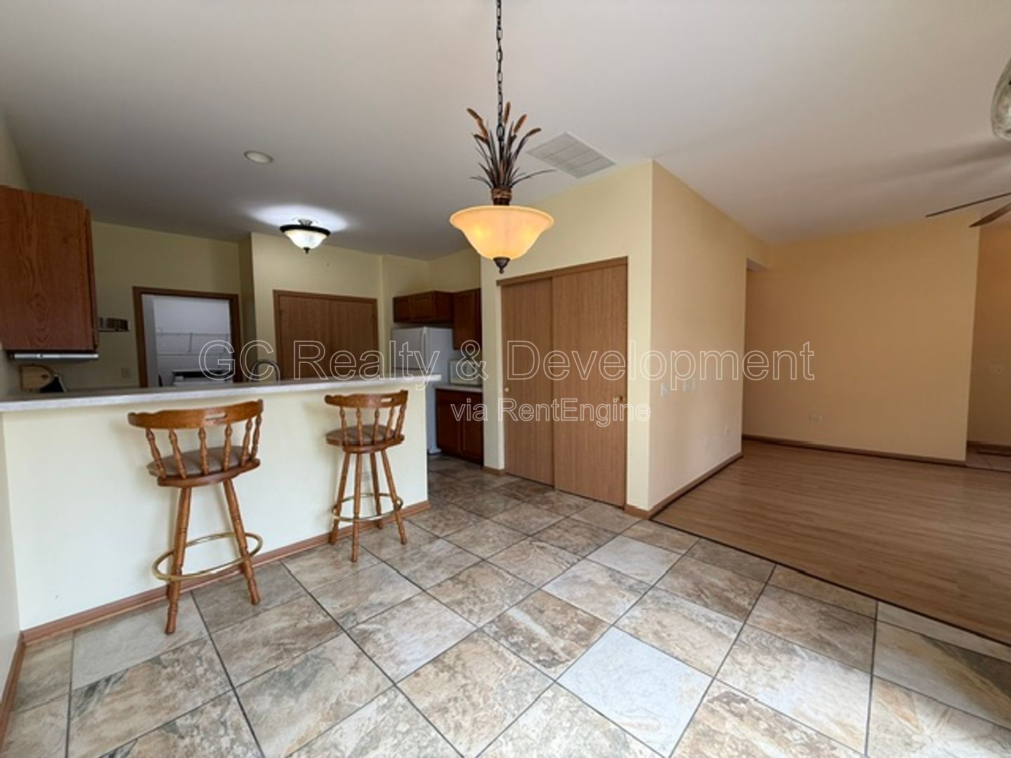 *** DEL WEBB LIFESTYLE / 2 BDRM / IN UNIT LAUNDRY / ATTACHED GARAGE / APPL INCLUDED *** property image