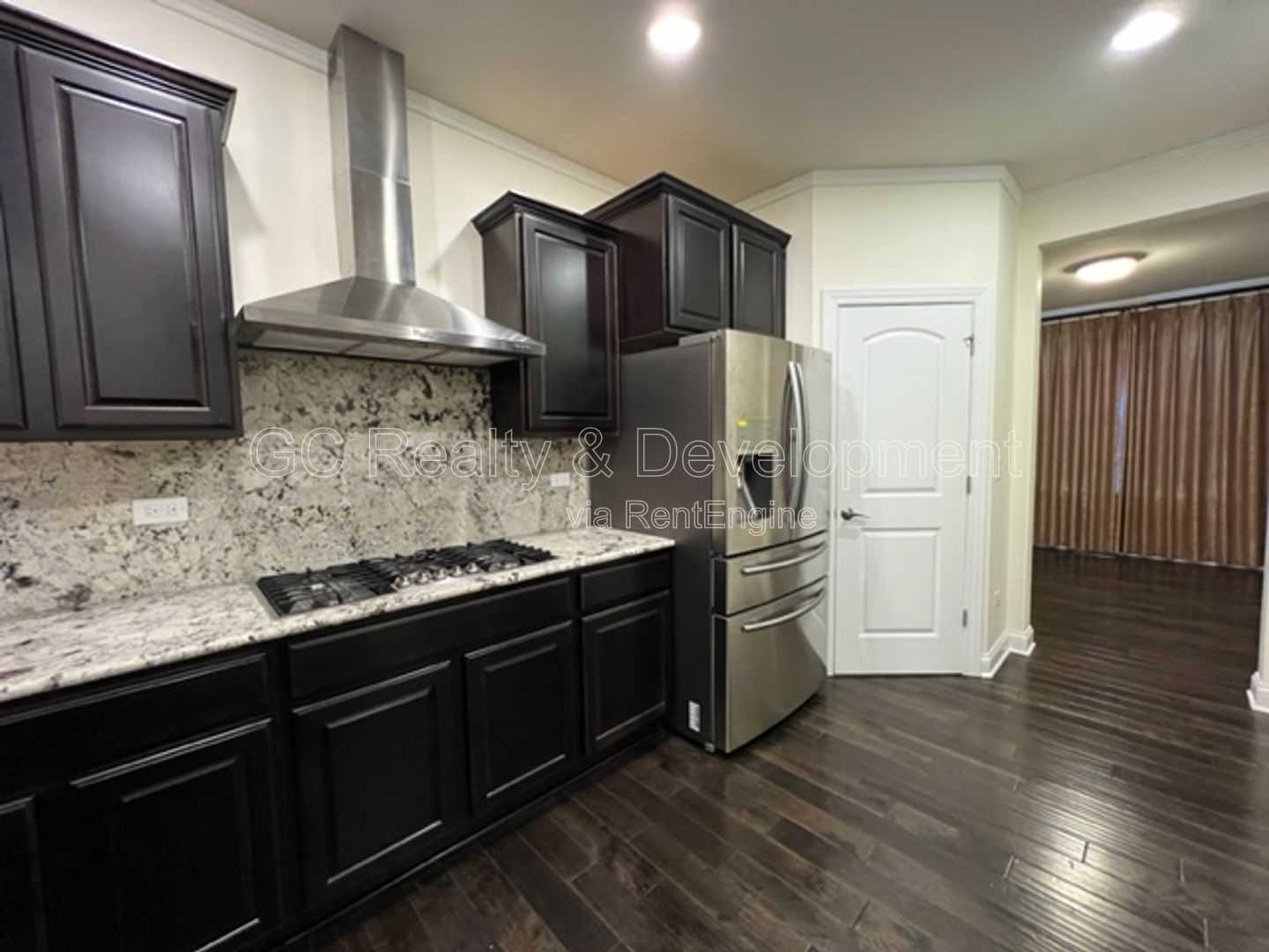 *** 204 SCHOOL DISTRICT / 5 BDRM - 4 BTH / GOURMET KITCHEN W BREAKFAST BAR / FINISHED BSMT *** property image