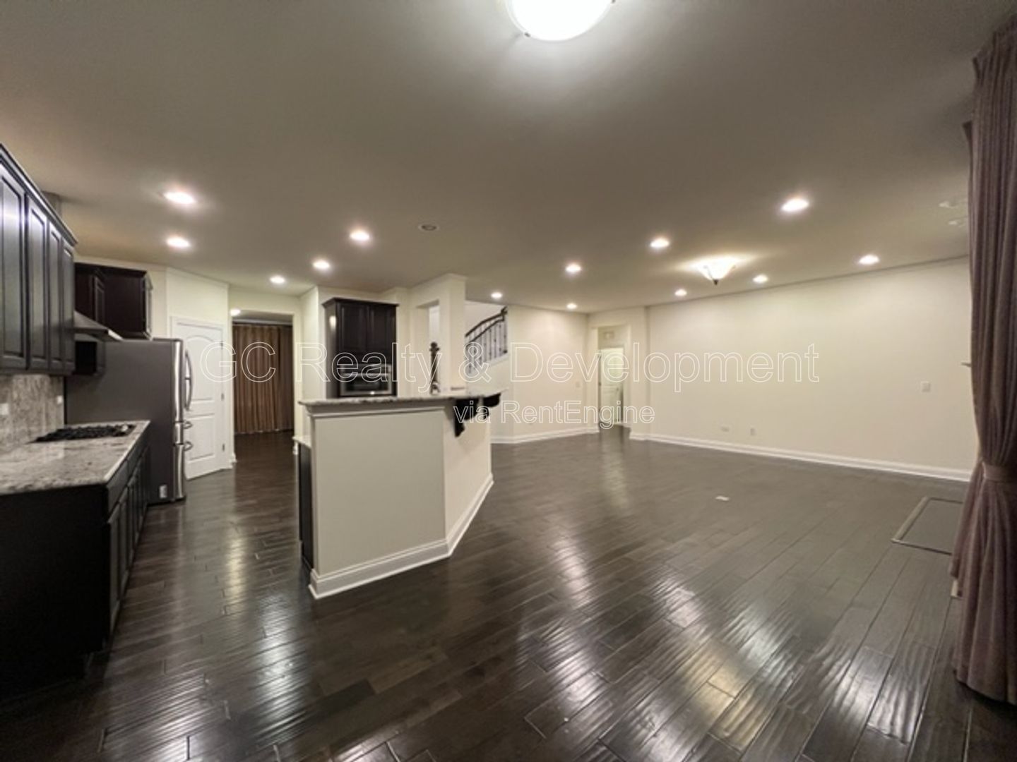 *** 204 SCHOOL DISTRICT / 5 BDRM - 4 BTH / GOURMET KITCHEN W BREAKFAST BAR / FINISHED BSMT *** property image