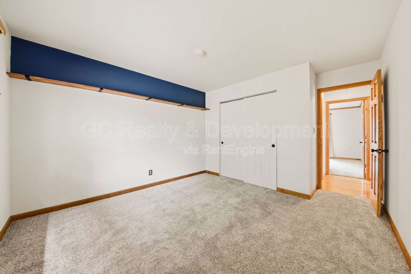 *** 4BR - 2BA / SS APPLIANCES / HARDWOOD FLOORS / CENTRAL AIR / IN-UNIT LAUNDRY / GARAGE / FENCED LOT / AMPLE STORAGE *** property image