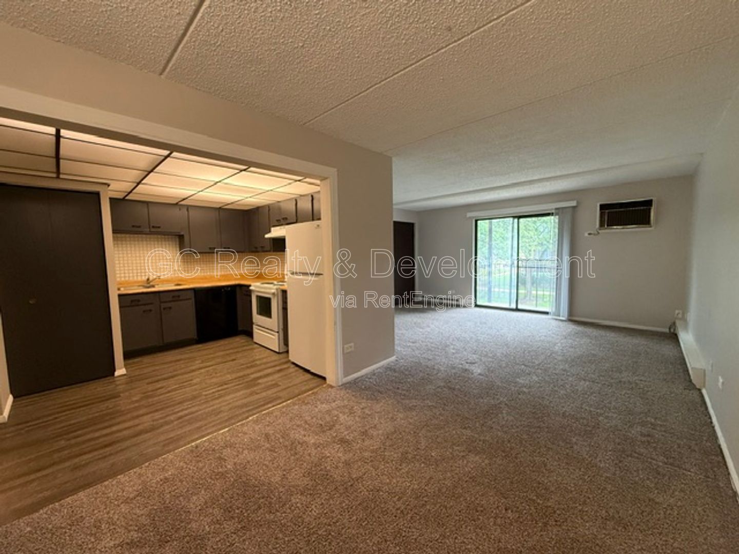 *** 2BR - 2BA / IN UNIT LAUNDRY / CENTRAL AIR / ONLY PAY ELECTRIC *** property image