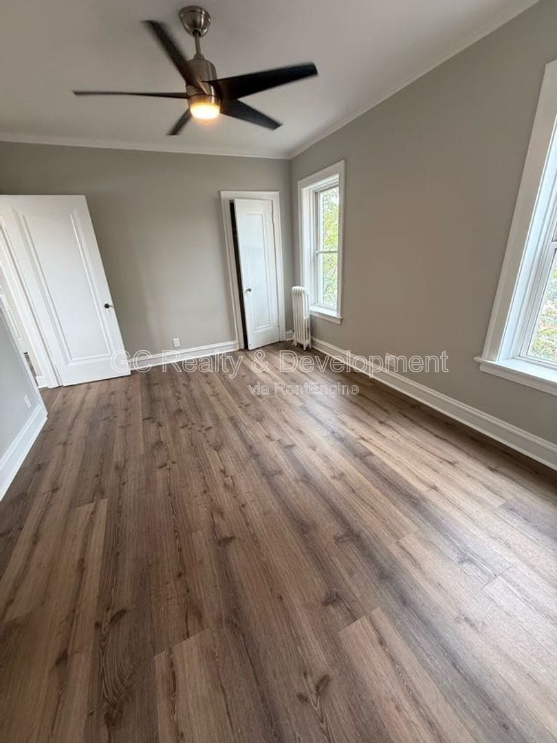 *** 3 BDRM - 1.5 BTH / RECENTLY REHABBED / ONLY PAY ELECTRIC / LAUNDRY ON SITE *** property image