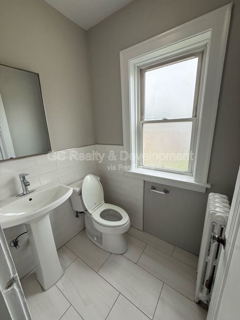 *** 3 BDRM - 1.5 BTH / RECENTLY REHABBED / ONLY PAY ELECTRIC / LAUNDRY ON SITE *** property image