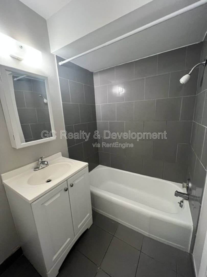 *** COMING SOON 7/21/26! / UPDATED / 2ND FLOOR / 1 BDRM / APPLIANCES INCL / TENANT ONLY PAYS ELECTRIC**** property image