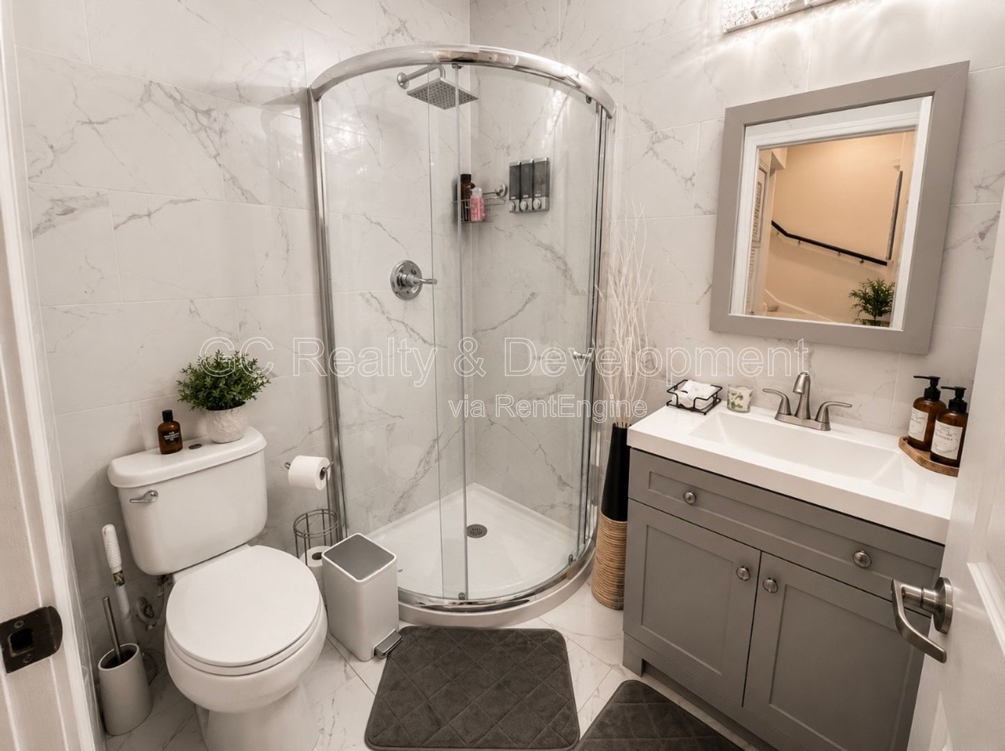 *** 3 BED 2 BATH TOWNHOUSE / LAUNDRY IN UNIT / PARKING INCLUDED *** property image