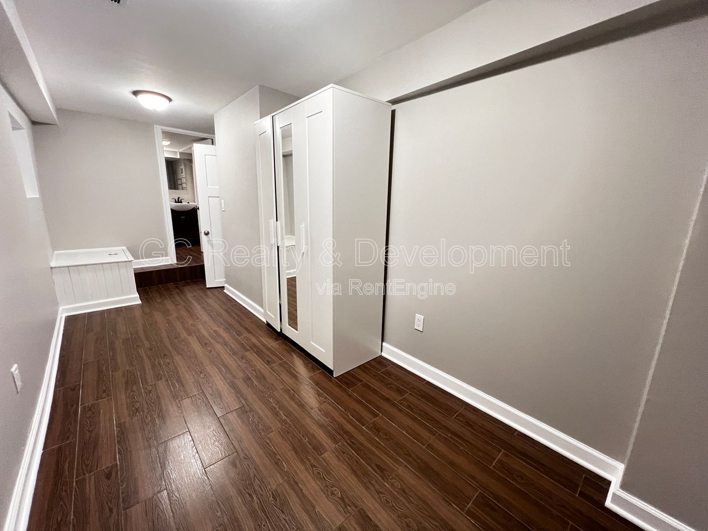 *** COMING SOON 07/15/26! / 3 BDRMS - 2 BTH / CENTRAL AIR / SS APPL / FREE LAUNDRY IN BUILDING *** property image