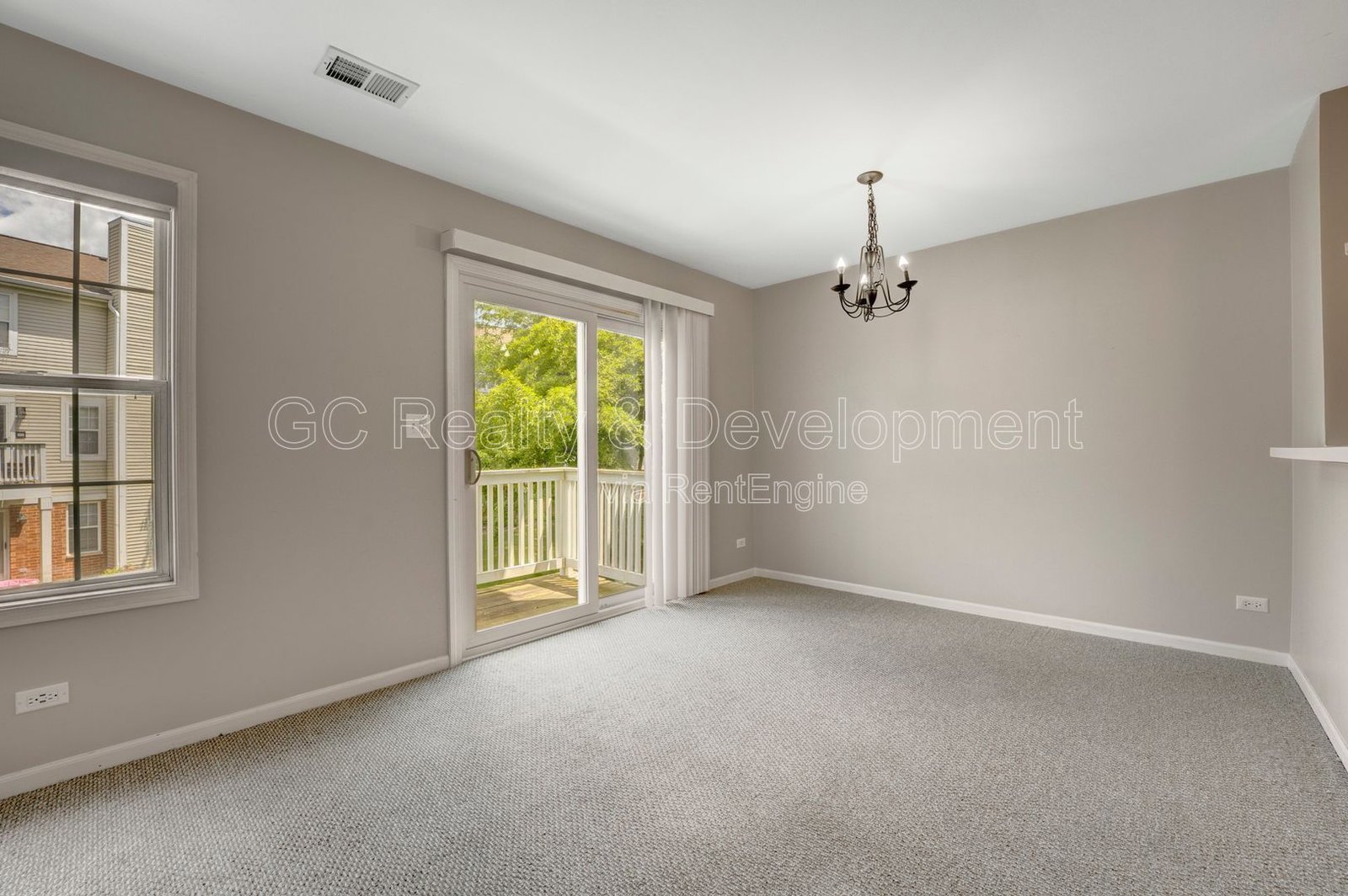 *** CUL-DE-SAC TOWNHOME / ATTACHED GARAGE / TRANSIT NEARBY / W& IN UNIT *** property image