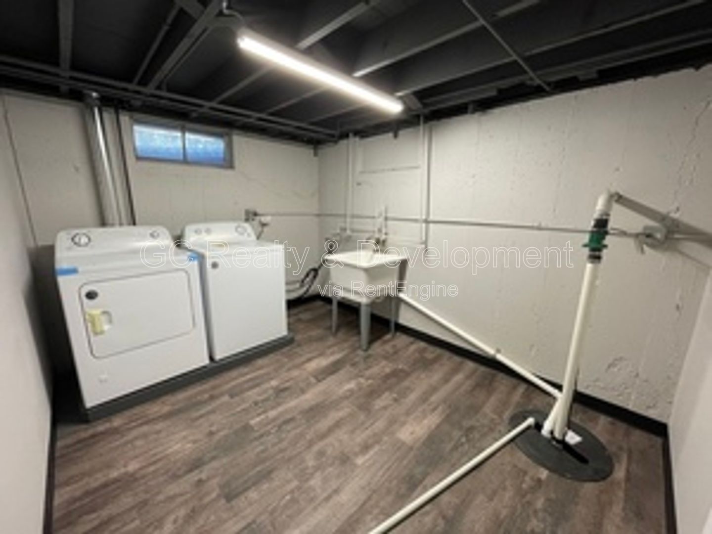 *** DOWNERS GROVE / COMPLETELY UPDATED RANCH / FULL BSMT / 2 CAR GARAGE *** property image