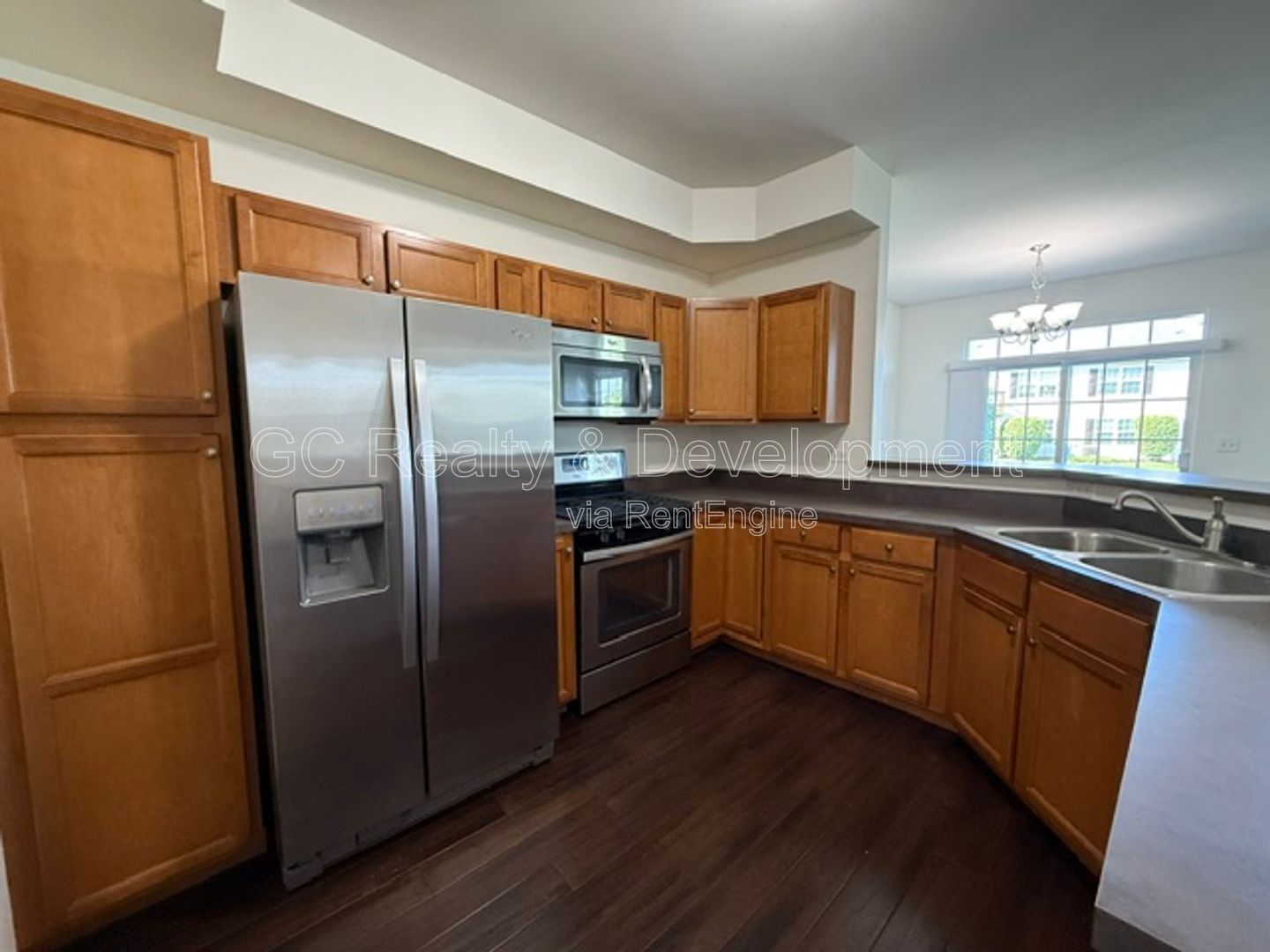*** 3BR - 2.5BA / APPLIANCES INCLUDED / GARAGE / IN-UNIT LAUNDRY / PET FRIENDLY *** property image