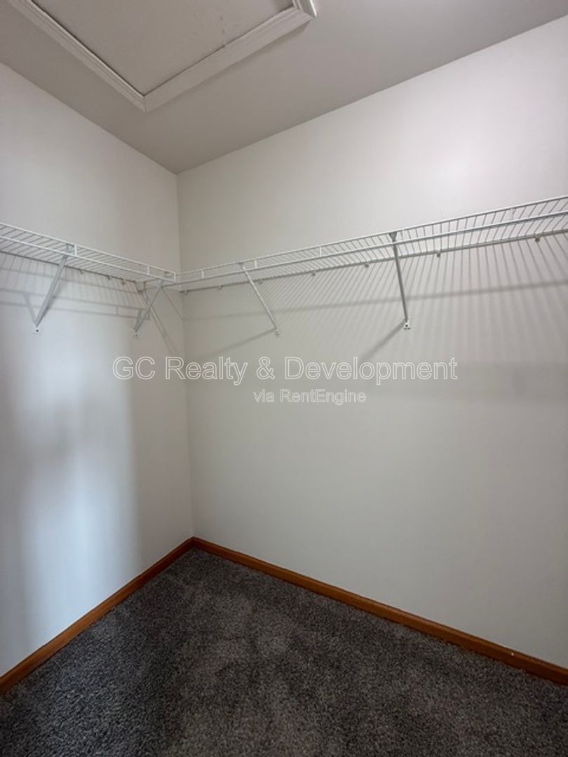 *** 3BR - 2.5BA / APPLIANCES INCLUDED / GARAGE / IN-UNIT LAUNDRY / PET FRIENDLY *** property image