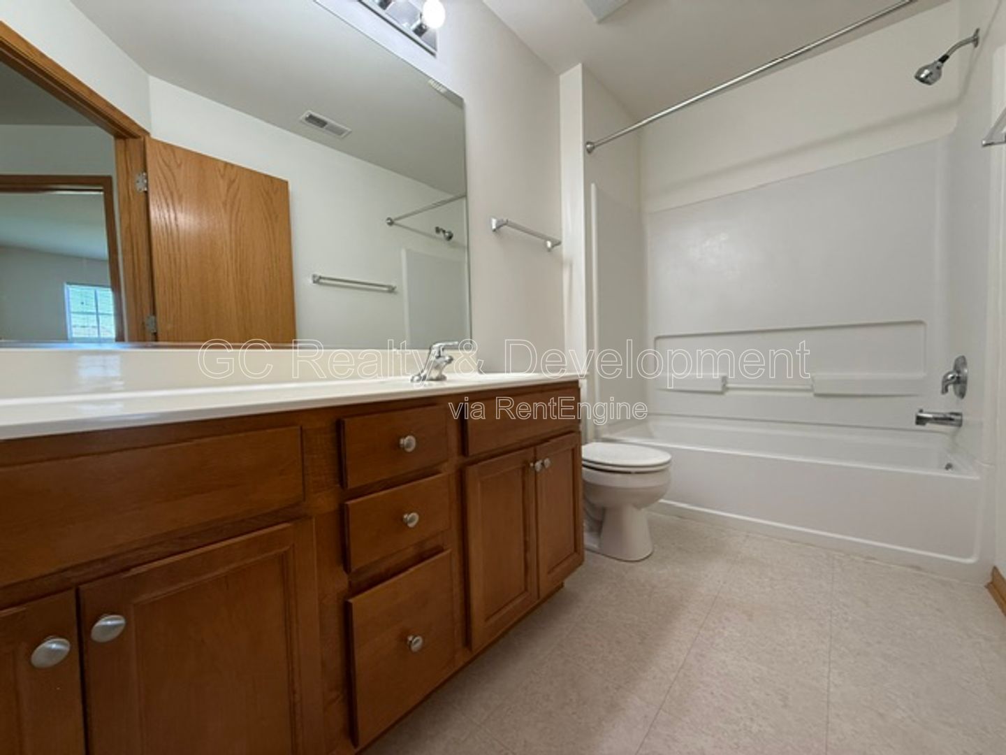 *** 3BR - 2.5BA / APPLIANCES INCLUDED / GARAGE / IN-UNIT LAUNDRY / PET FRIENDLY *** property image
