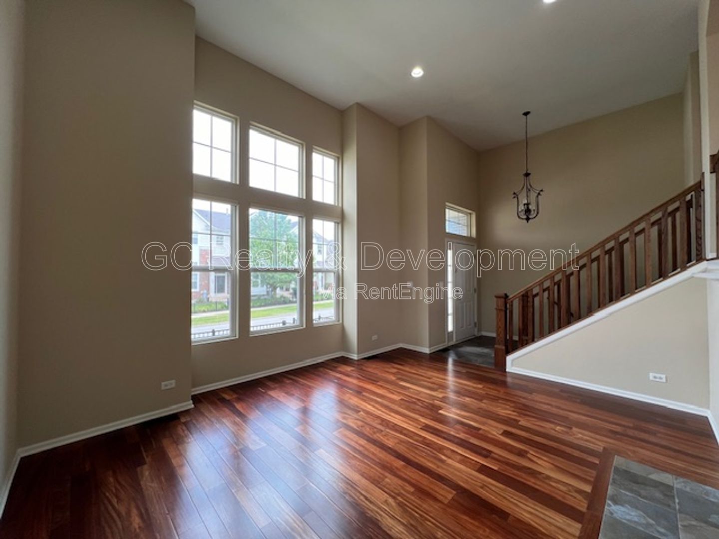 ***COMING SOON 8-1-26! / 3BDRM - 2.5BTH / END UNIT / SS APPLIANCES / 2ND FLOOR LAUNDRY / LOWER-LEVEL BONUS ROOM*** property image
