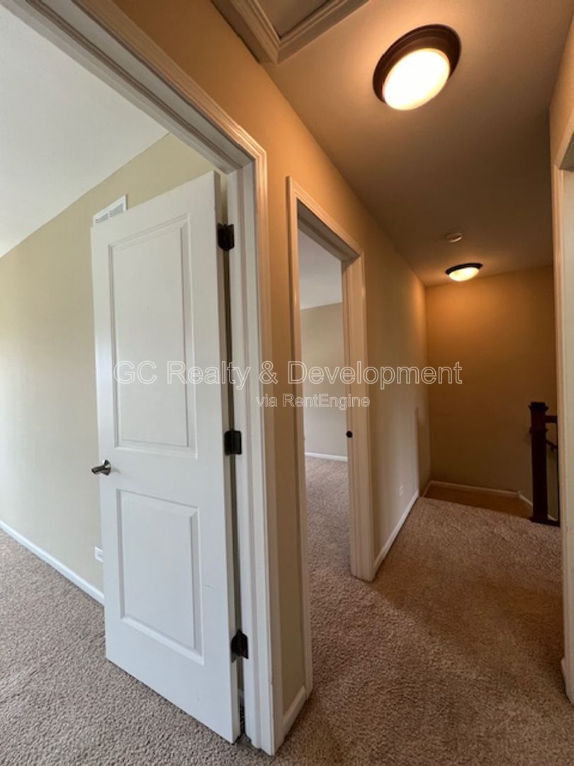 ***COMING SOON 8-1-26! / 3BDRM - 2.5BTH / END UNIT / SS APPLIANCES / 2ND FLOOR LAUNDRY / LOWER-LEVEL BONUS ROOM*** property image