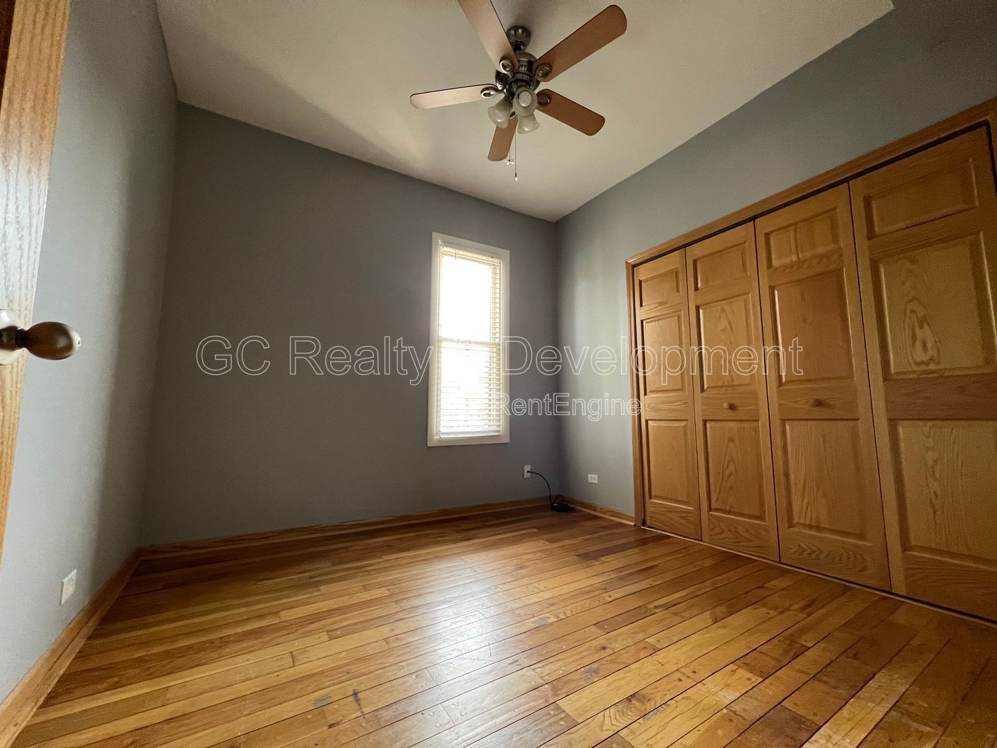 *** AVAILABLE 8/15/26! / LINCOLN PARK LOCATION / 2 BDRM / SS APPL / WASHER & DRYER IN UNIT / PARKING SPACE INCL*** property image