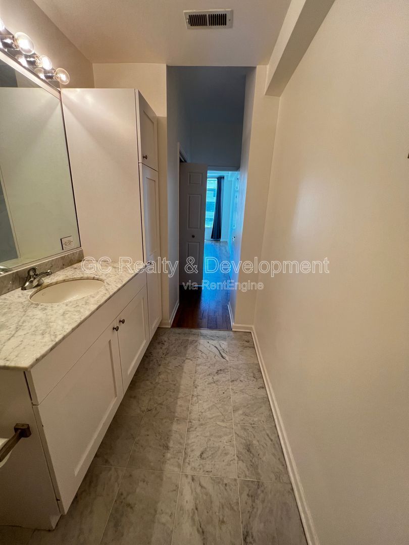 *** COMING SOON 8/15/26! / LUXURY LIVING IN THE HEART OF FULTON MARKET / SPACIOUS 2 BDRM - 2 BTH W/ MODERN UPDATES*** property image