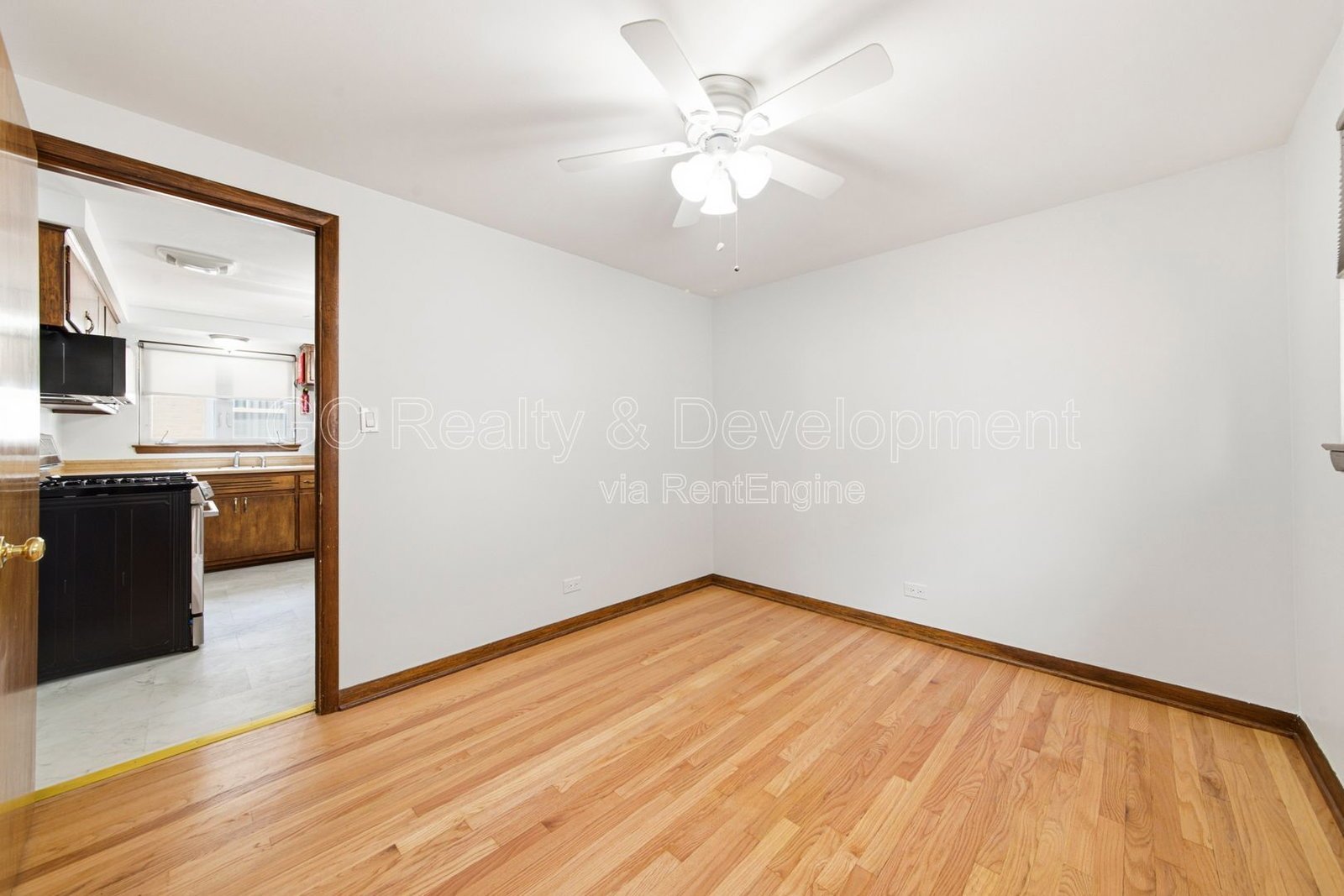 *** 3 BDRM - 2 BTH / CENTRAL AC / DETACHED GARAGE / IN UNIT LAUNDRY / PET FRIENDLY *** property image